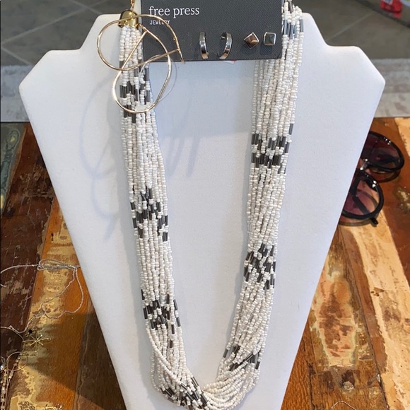 Free Press Necklace & Earrings Bundle- NWT